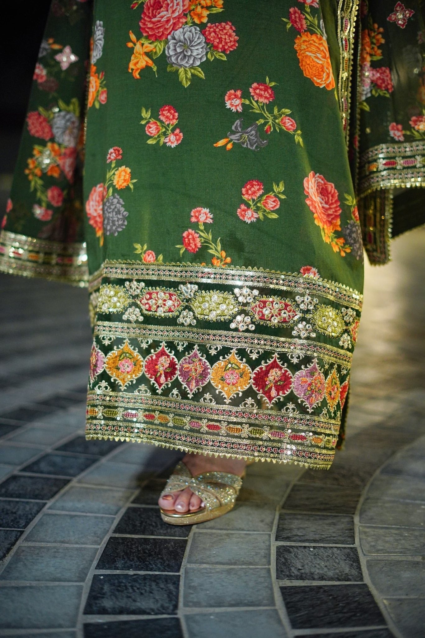 Sahiba-ANEELA’s COLLECTION PRINTED EMBROIDERED DHANAK UNSTICHED 3pc