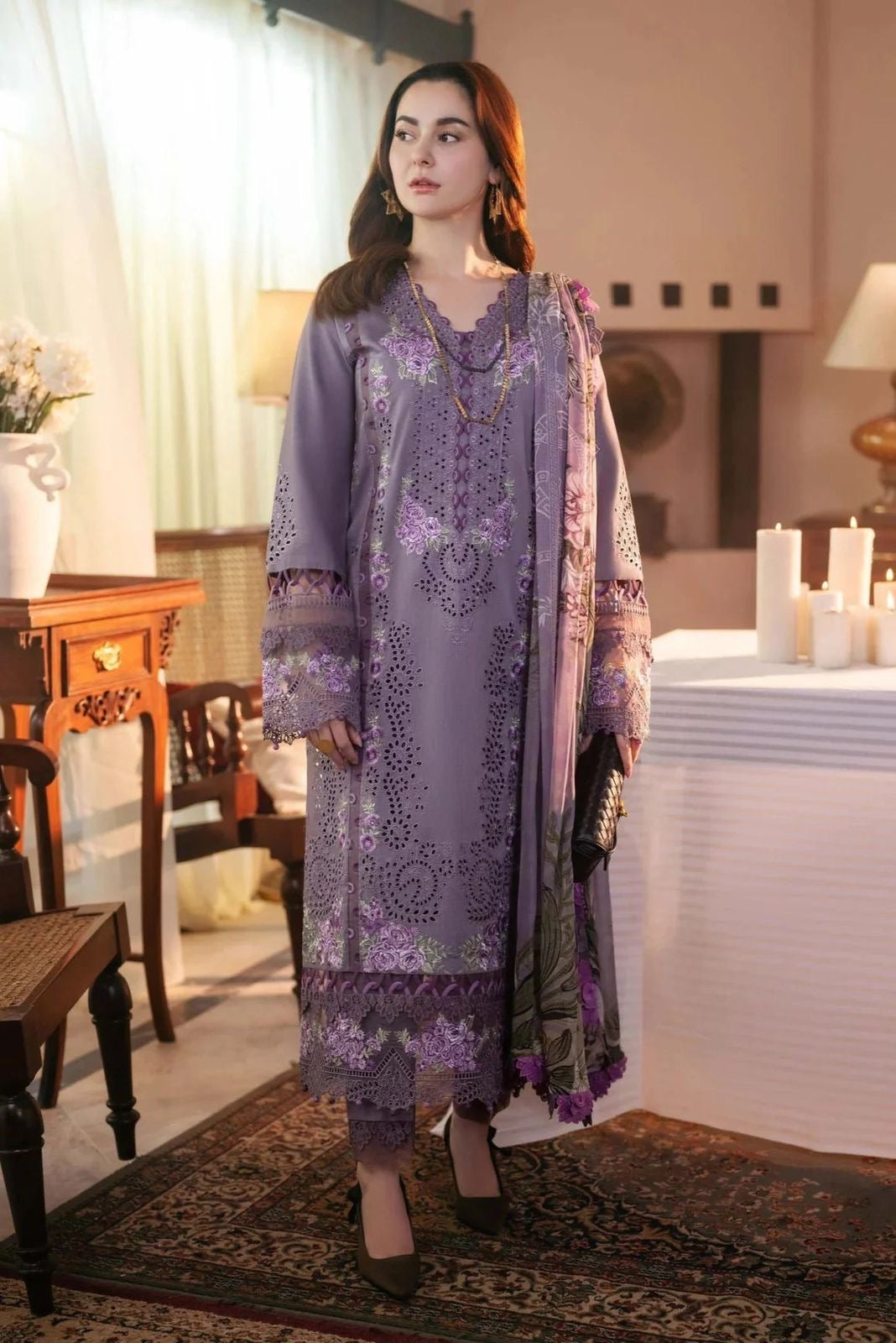 HANIA AMIR-HEAVY EMBROIDERED DHANAK 3pc